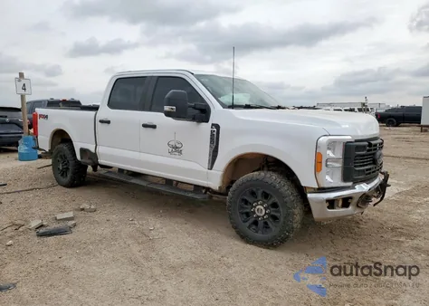 2023 Ford F250 Super Duty z USA, uszkodzony, nr VIN 1FT7W2BA8PEC03939